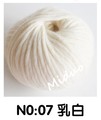 6mm Natural Merino Wool Chunky Yarn Felt Wool Roving Soft Yarn for Spinning Hand Knitting Spin Yarn Winter Warm Free Needle 150g: Milky White
