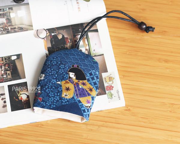 Handgemaakte vrouwen canvas trekkoord Sleutelhouder autosleutel protector Meisje Leuke key case Auto Sleutelhouder: Kimono doll