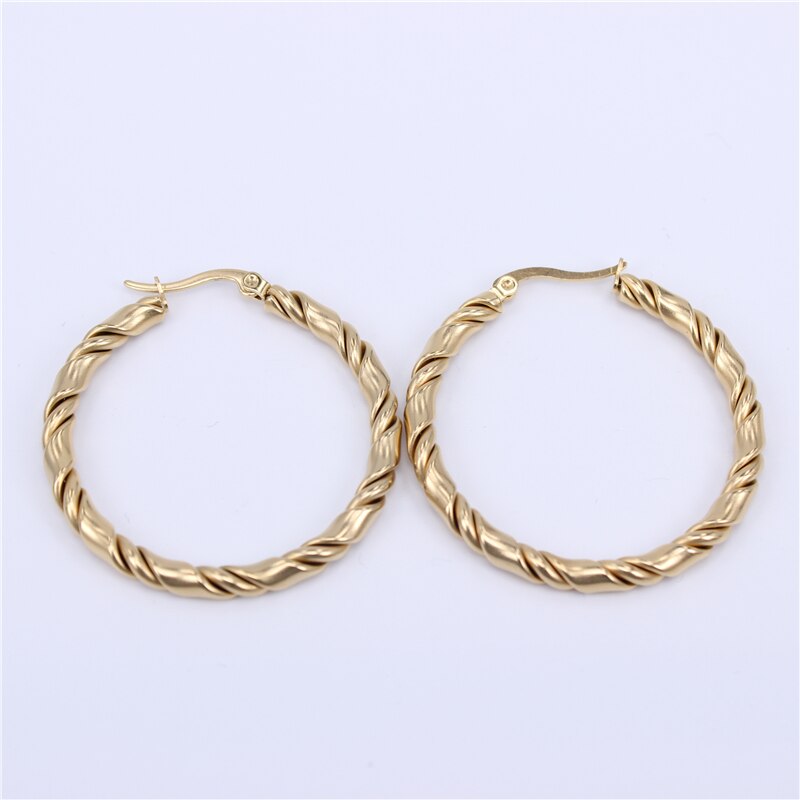 gold color hoop earring 30mm35mm40mm outer diameter and 4mm thick Simple women wear every day LH679: gold color 40mm