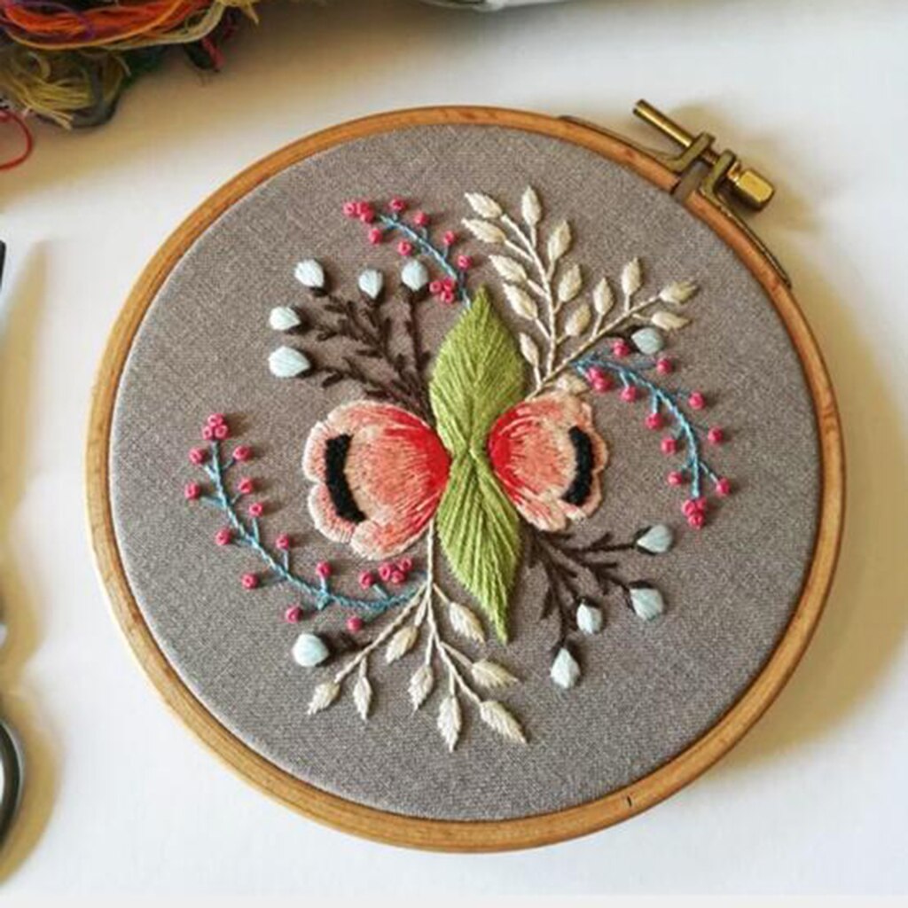 Full Range of Embroidery Starter Kits Flower Pattern Including Embroidery Cloth, Threads, Needles and Hoop for Beginners