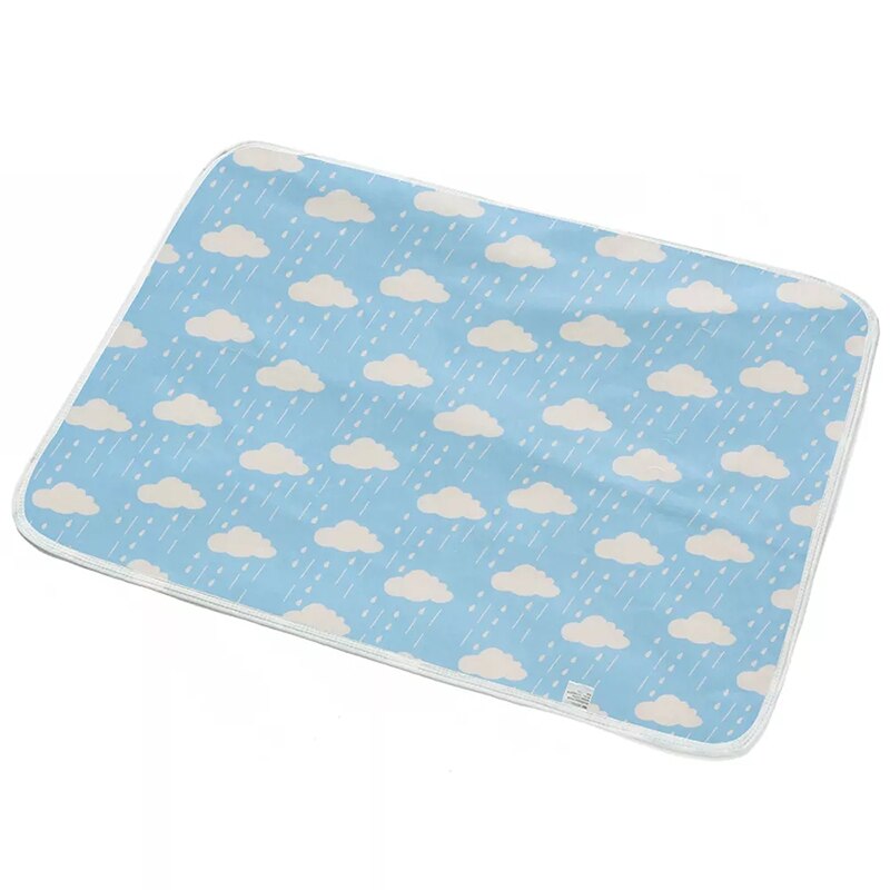 Alfombrilla absorbente para orina de perro, almohadilla transpirable para pañales, cojín portátil de viaje para cachorros, impermeable, funda lavable para asiento de perro y gato, suministros para mascotas: Clouds2