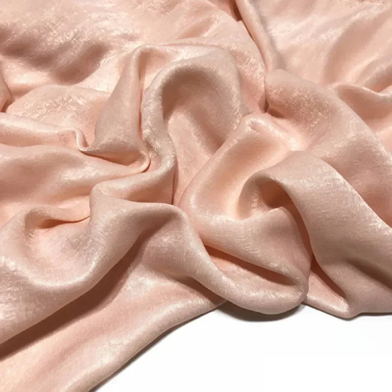 Tela de piel de melocotón de gasa crepé brillante, Material de vestido satinado de seda fluorescente: Rojo