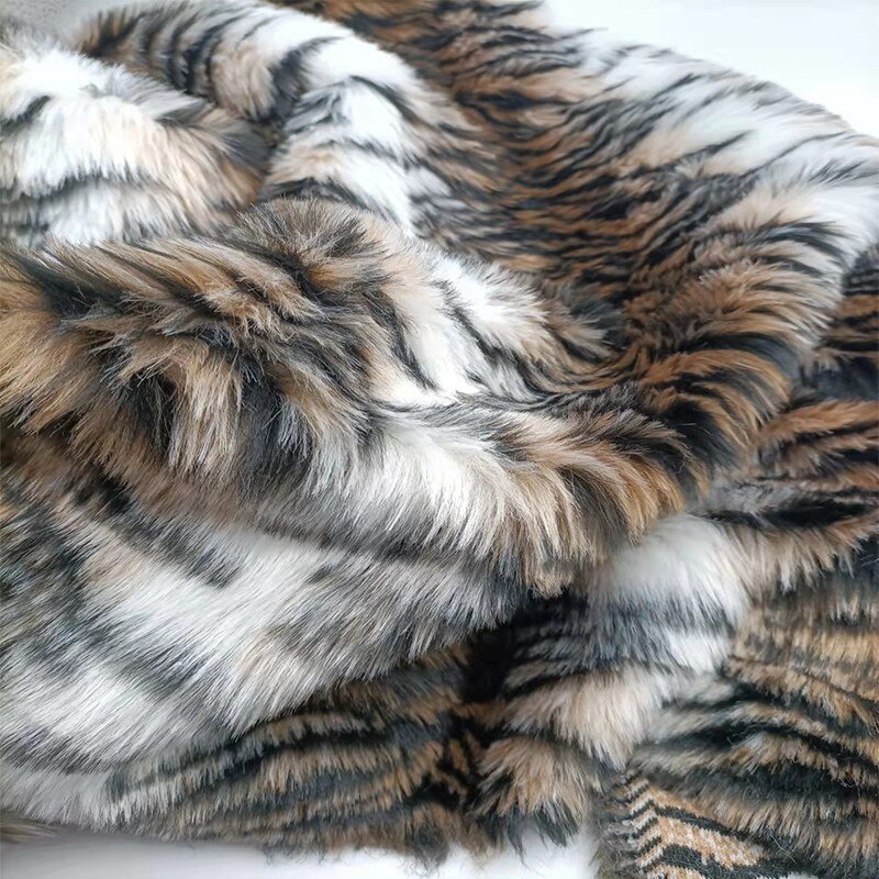 Tijger Patroon 2Cm Pluche Faux Fur Stof Imitatie Bont Prestaties Kleding Faux Fur Stof Voor Patchwork