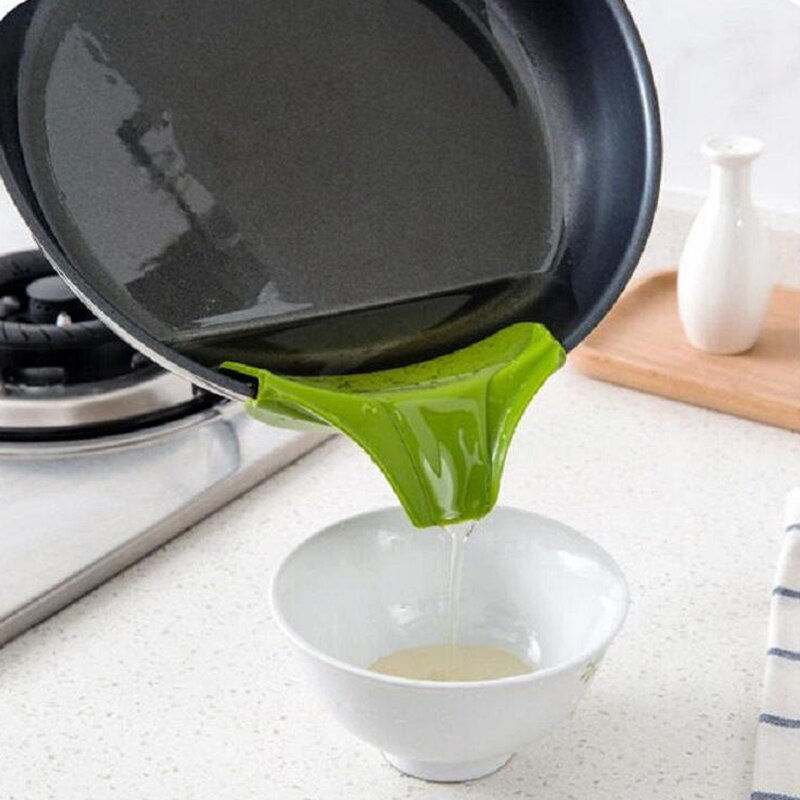 Passoire en silicone anti-déversement sur bec verseur de soupe entonnoir buse d'écoulement casserole outil anti-fuite ustensiles de cuisine utiles déflecteur de bord pour la cuisine