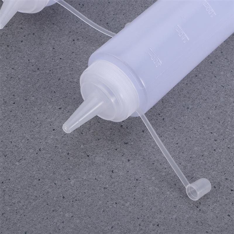 5 pièces 200 ml 8 oz En Plastique Squeeze Gicler Bouteilles de Condiments avec Torsion Sur Couvercles Top Distributeurs pour Le Ketchup Sauces Chaudes D'huile D'olive