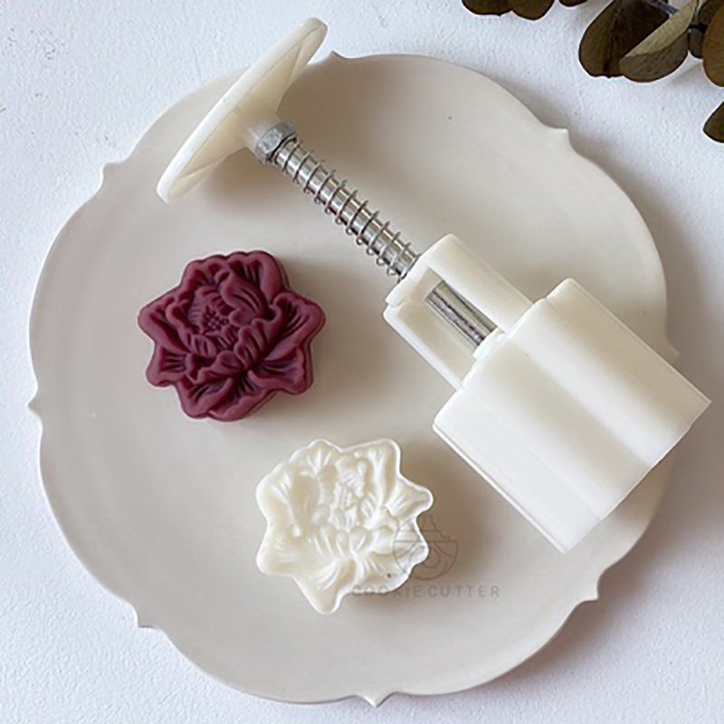 DIY 3D Mooncake Mould Set 50g Flowers Pattern Shape Moon Cake Mold Hand Press Plunger Cookie Molds for Mid-Autumn Festival: 50g H