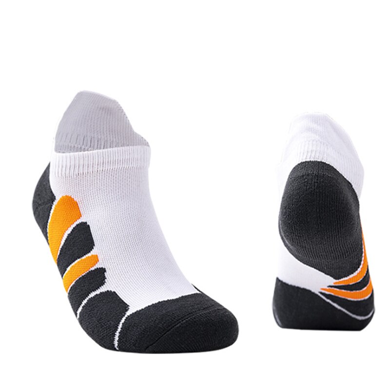 Sommer mænds korte rør håndklæde bund udendørs sports sokker svedabsorberende basketball sokker kører fitness mænd: Sort