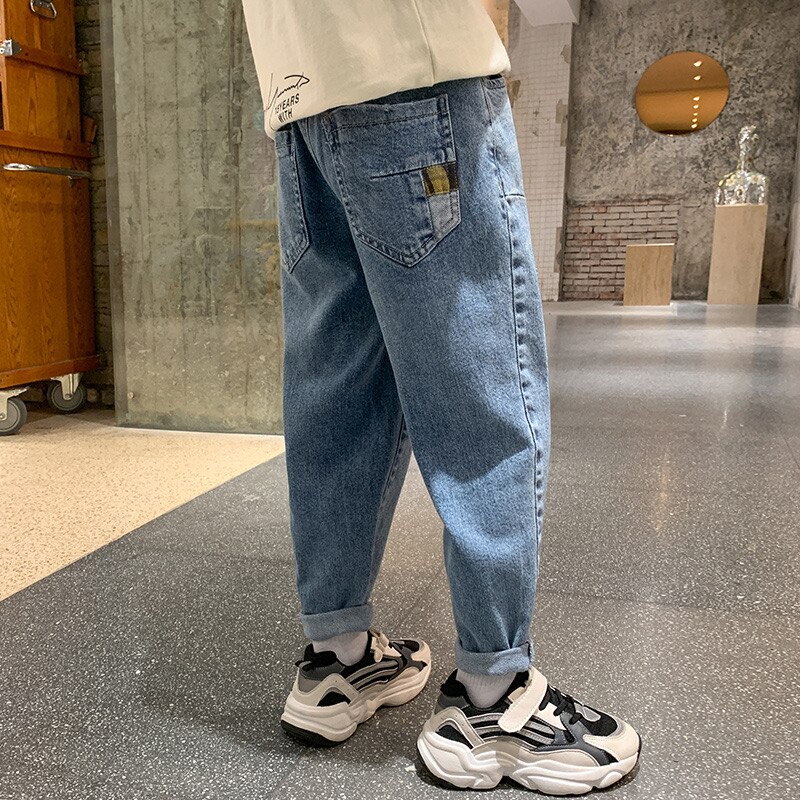 2021 primavera nuovi Jeans da ragazzo pantaloni larghi per bambini Jeans Casual per bambini di colore chiaro KJ06