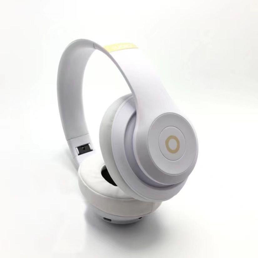 high-end wireless Bluetooth headset with foldable storage for recording engineersBeats Studio3 Wireless: WHITE