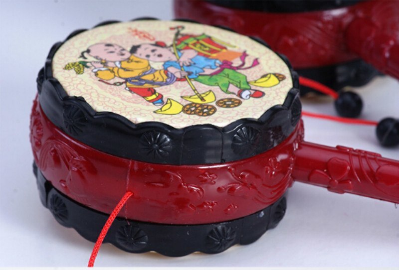 Tranditonal chocalho-tambores conjuntos martelo brinquedos vermelho china bebê tambor martelo chocalho bebê voz brinquedos para o divertimento