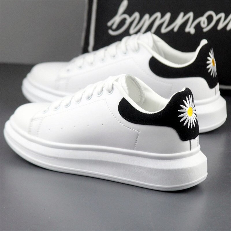 Zapatos de punta redonda para mujer, zuecos de plataforma, zapatillas informales combinables, vestido de verano, Creepers cruzados,