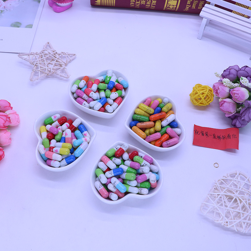 100 pcs/lot Love Blank Message Capsule Envelope Letter Paper Kawaii Emoticon Smile Pill For Children Pill Capsule Message Letter