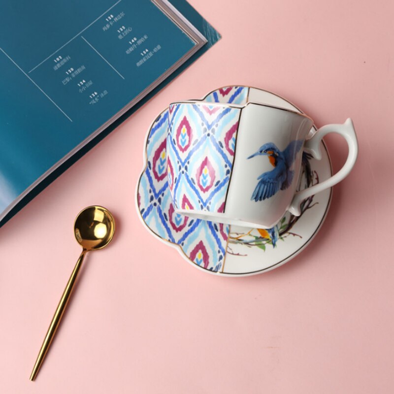 Style Luxury Coffee Cup And Saucer Set With Gold Handel Ceramic Cappuccino Afternoon Tea Cup Tea Set With Spoon