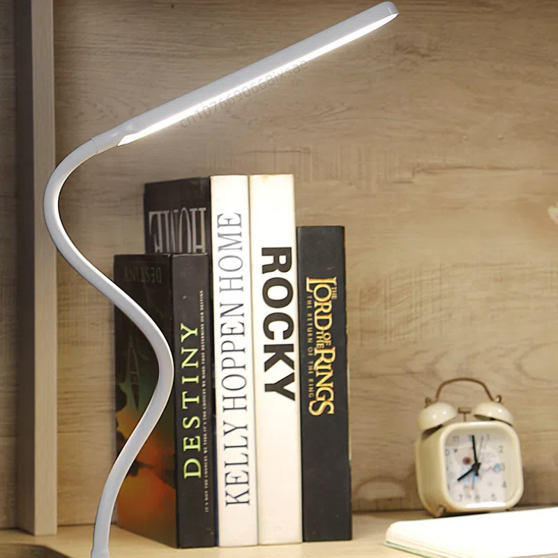 LED-Schreibtischlampe zum Aufstecken, Augenschutzlampe, aufsteckbare Lampe, Leselampe für Schüler, USB-Stecklampe