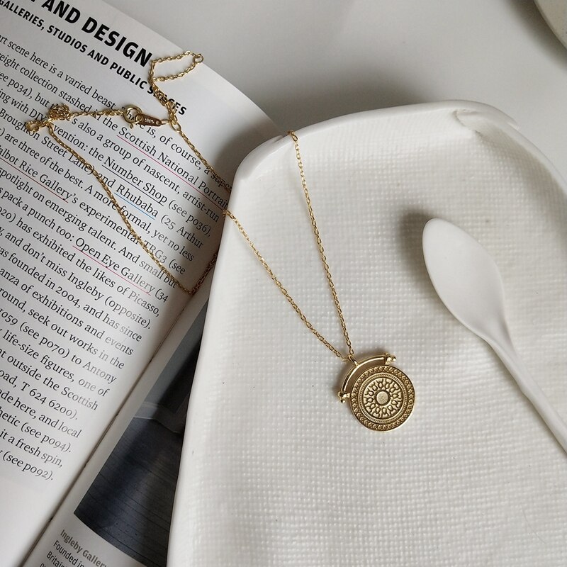 Silvology 925 Sterling Silver Round Funny Necklace Gold Circle Element Pattern Necklace Jewelry