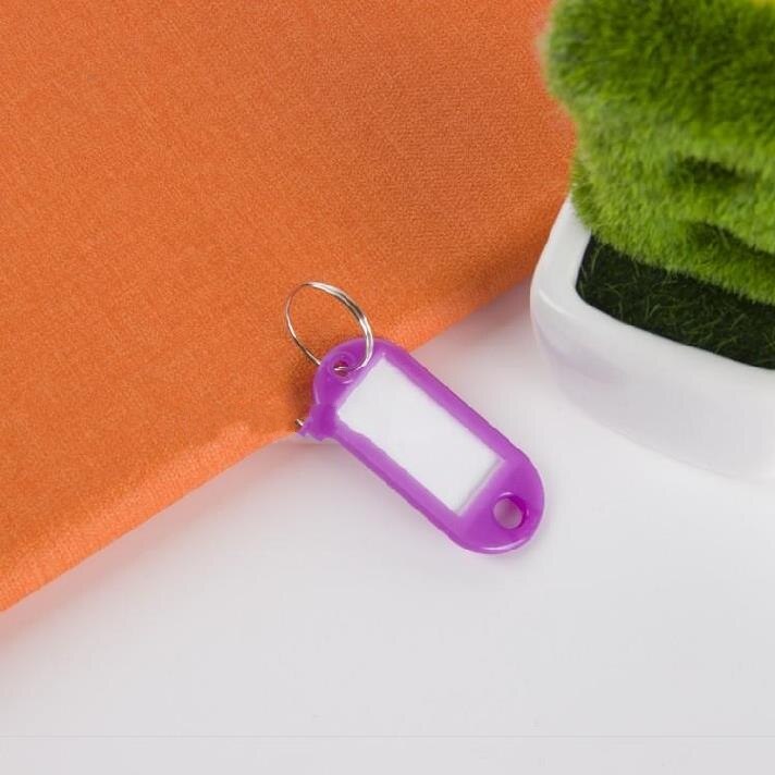 Diysomes 30 stk farverige plastik nøgleringe sprog id tags labels nøgleringe navne tags med split ring til bagage bagage tag: Lilla