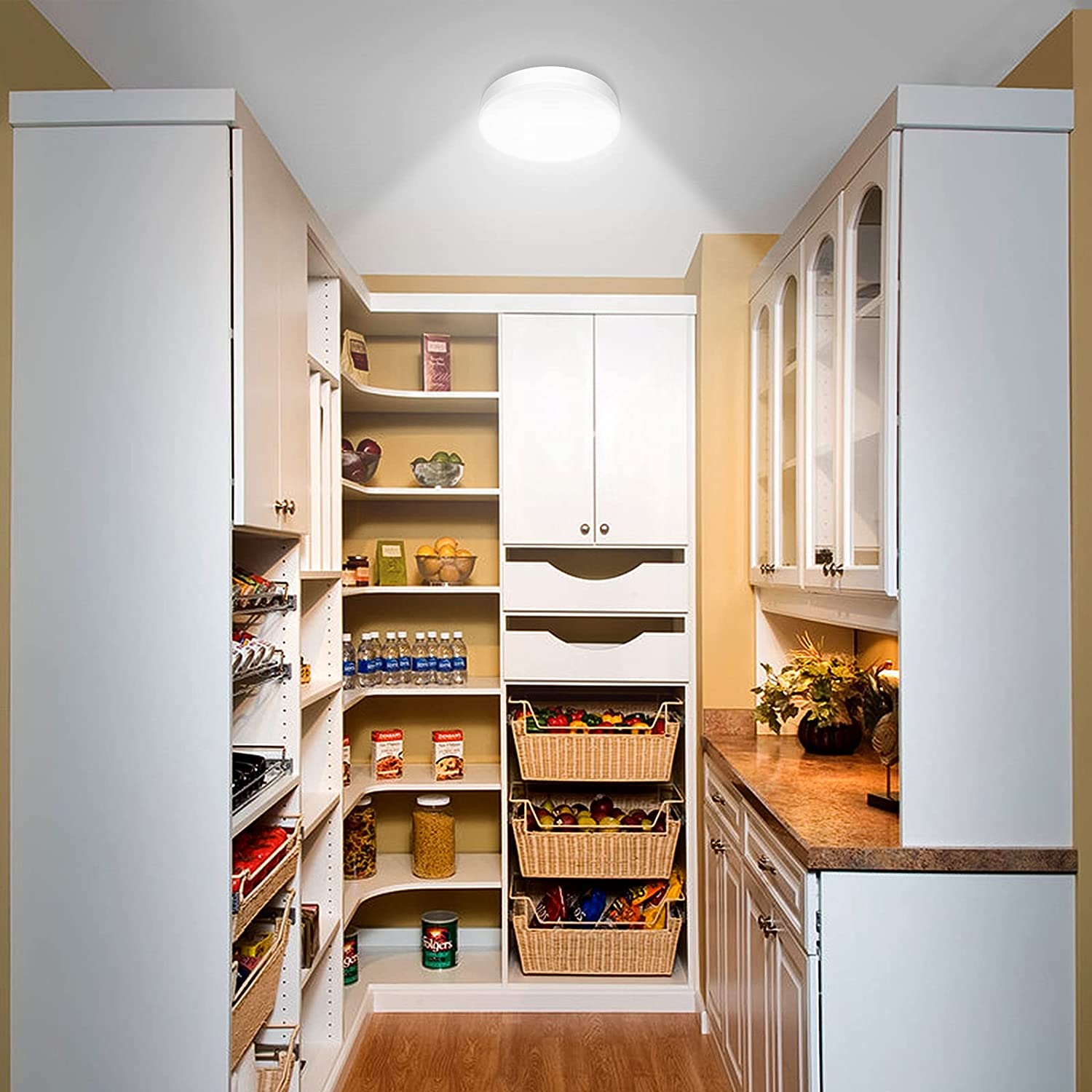 LED Light Pir Motion Sensor Night Lamp Warm White Under Cabinet Closet Wardrobe Lighting LED Bedroom Kitchen Stairs Puck Lights