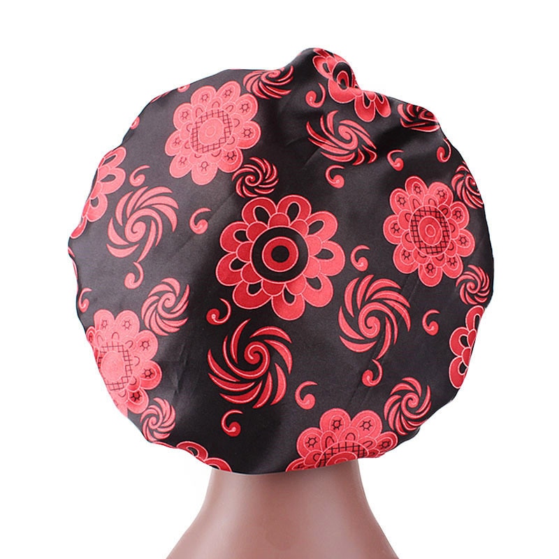 56-58cm Satijn Motorkap Haar Styling Caps Voor Slapen Douche Cap Satijn breedgerande Hoofdband Met Night cap Haar Styling Tool: Black Red