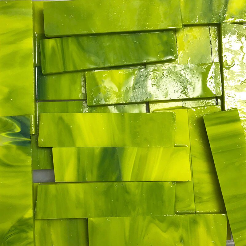 200 gramm 1X4 cm Glasmalerei Streifen, DIY Glas Mosaik Hobby, DIY Material Lieferant, Mini verlieren Tiffany Glas Stück, Grün verrotten: SF34