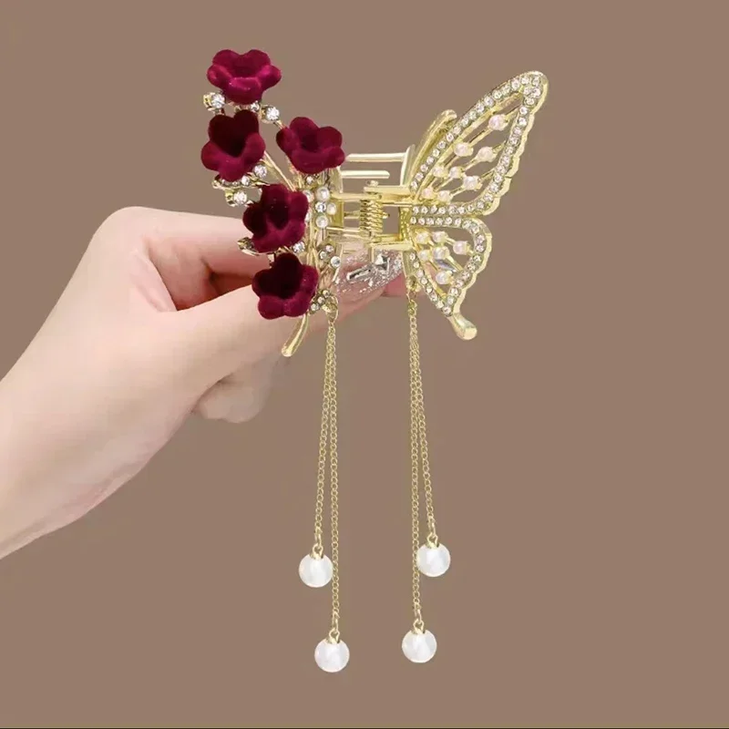 Pinzas de cangrejo y tiburón para niña, accesorios para el cabello, horquilla coreana para mujer, pinza para el cabello Simple de cristal, pinza para el cabello con borla de perlas y mariposa: Rojo