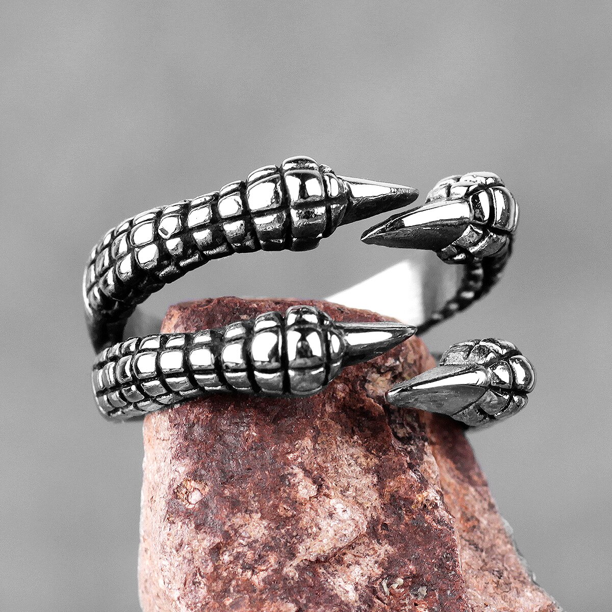 Stainless Steel Men Rings Dragon Claw Personality Punk Rock Hip Hop for Biker Male Boyfriend Jewelry Creativity