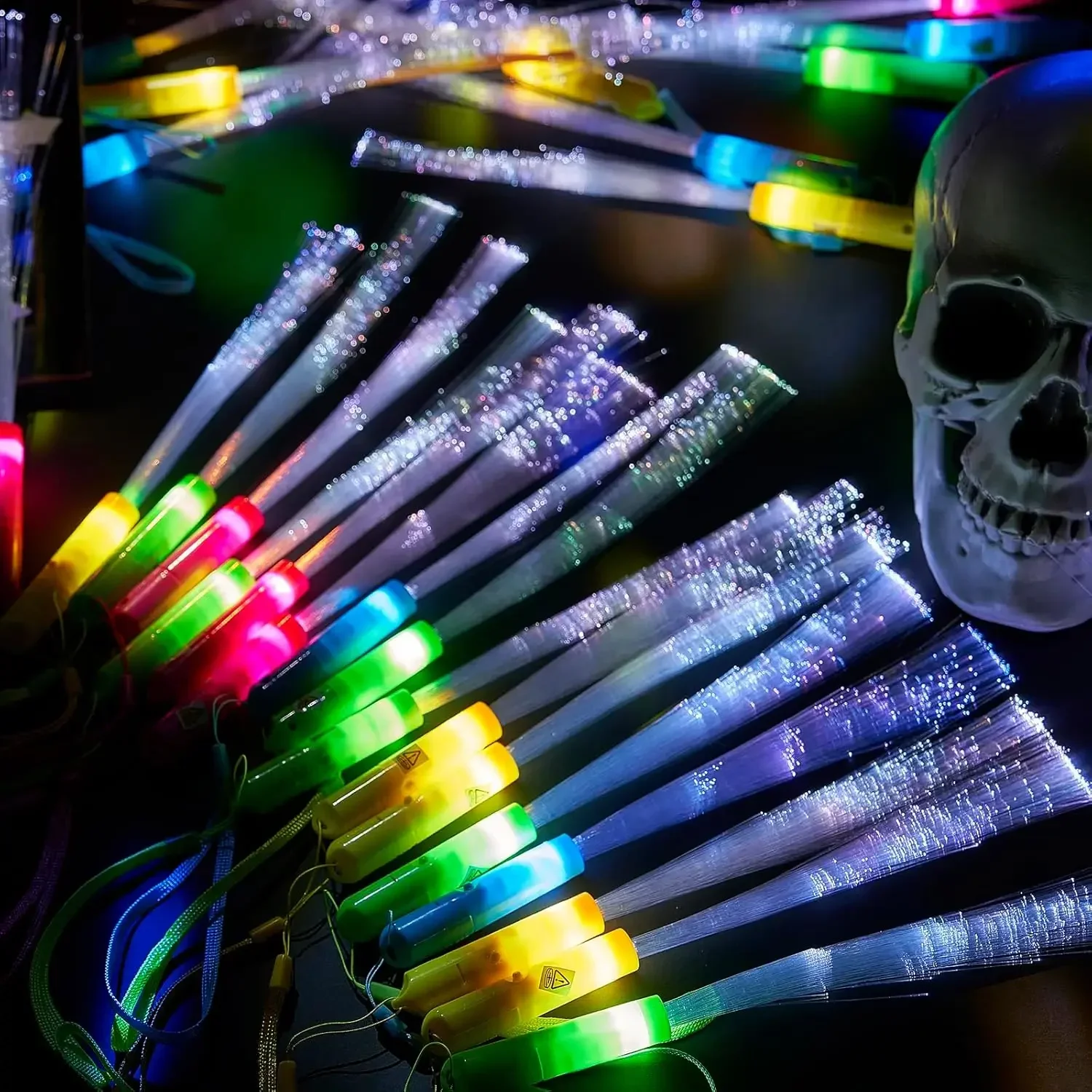 Varas piscantes operadas por bateria, varinhas de fibra óptica que brilham, varinhas de luz de fibra óptica que brilham no escuro, brinquedos iluminados