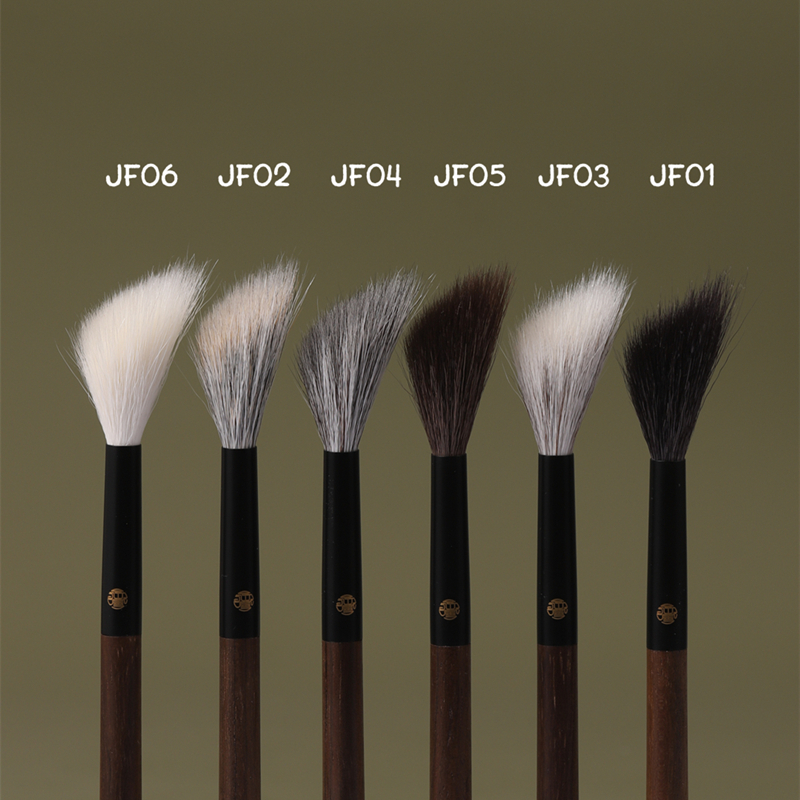 Handmade Makeup Brushes 1PC Soft Squirrel Horse Goat Hair Fluffy Blush Highlighter Brush Walnut Make Up Brush