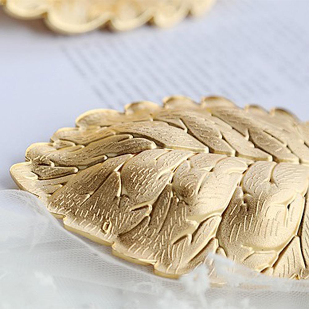 Assiettes à vaisselle en forme de feuilles en alliage de Zinc, casserole de stockage assiettes à fruits pour décoration de la maison bijoux bibelot outil de plateau de vanité