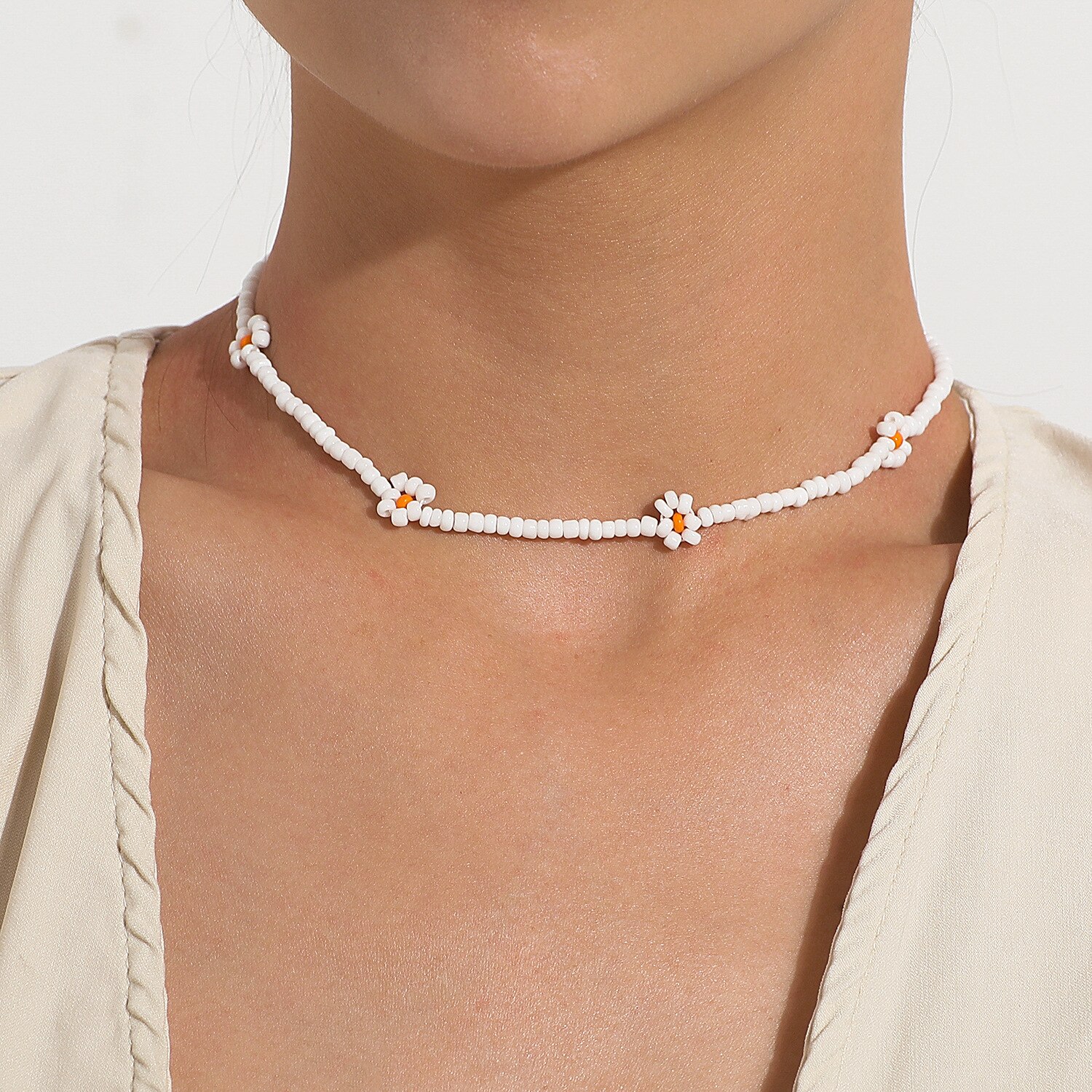 New Korea Lovely Daisy Flowers collana con girocollo corta in boemia con perline colorate per gioielli da donna