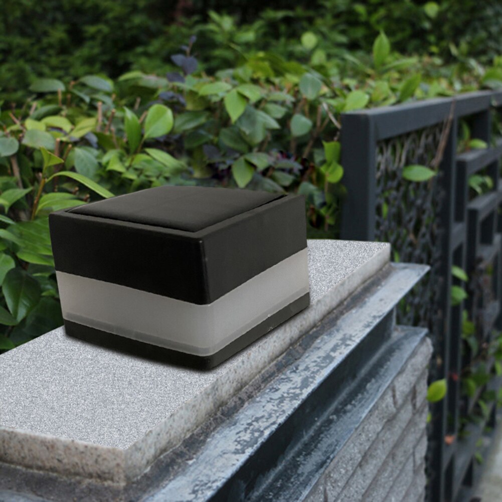 Imperméable à l'eau Lumière de Pilier Solaire de Jardin Extérieur Poteau LED Clôture Lampadaire Cour Extérieure Villa Paysage Lumière