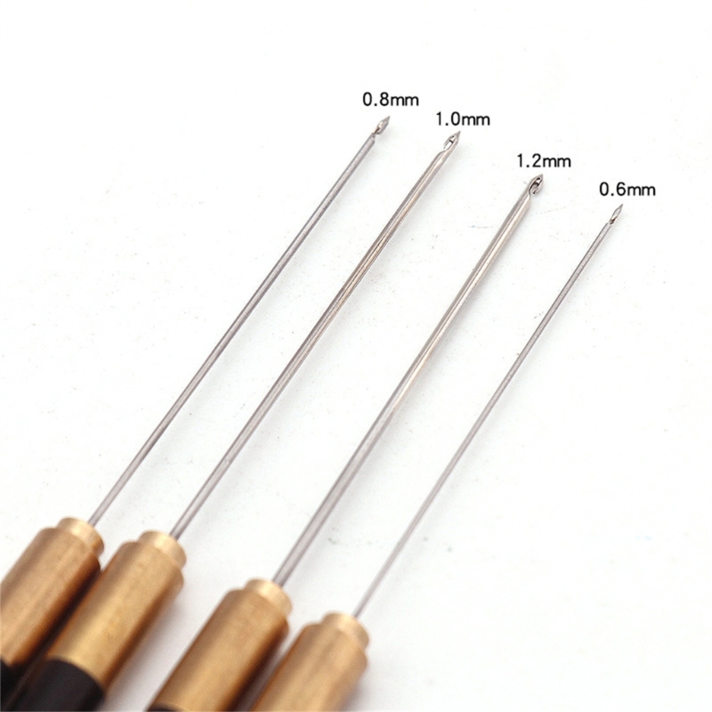 Ergonomic Crochet Hook Needle Wooden Handle Crochet Needle Knitting Tool for Beginners/Advanced Crocheters