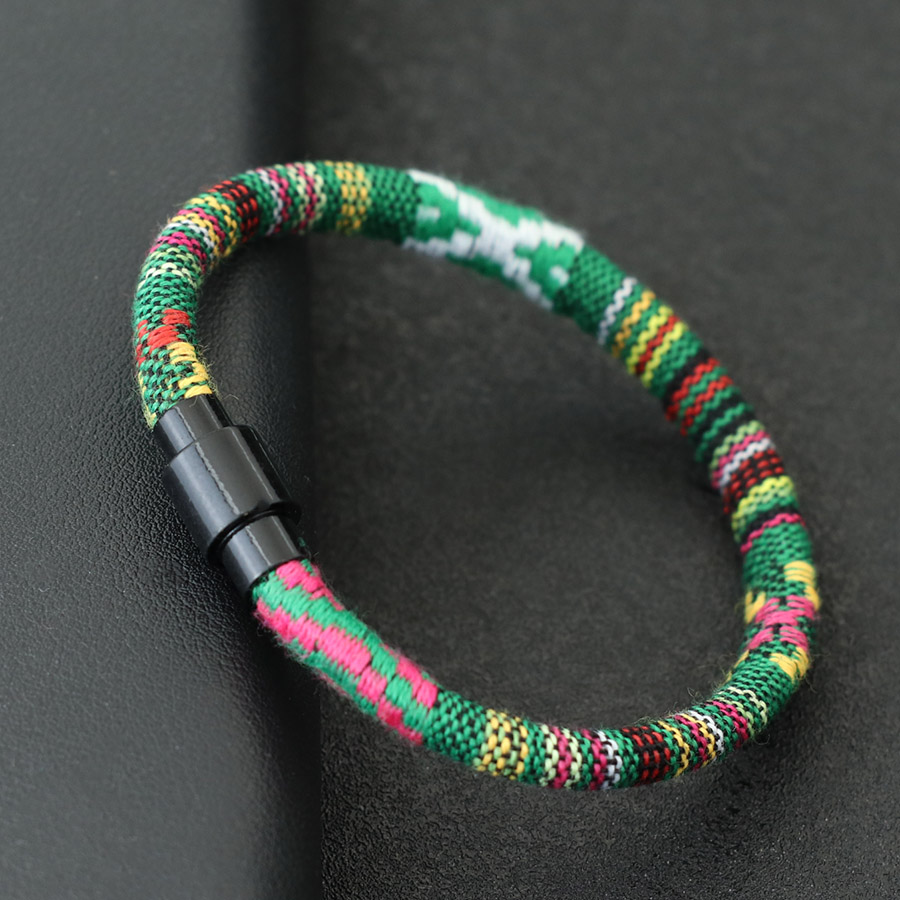Pulsera de para hombre, brazalete de tela bohemia, hebilla magnética negra, pulsera de cuerda, accesorios de ocio para él, brazalete Herren Joias: Verde oscuro