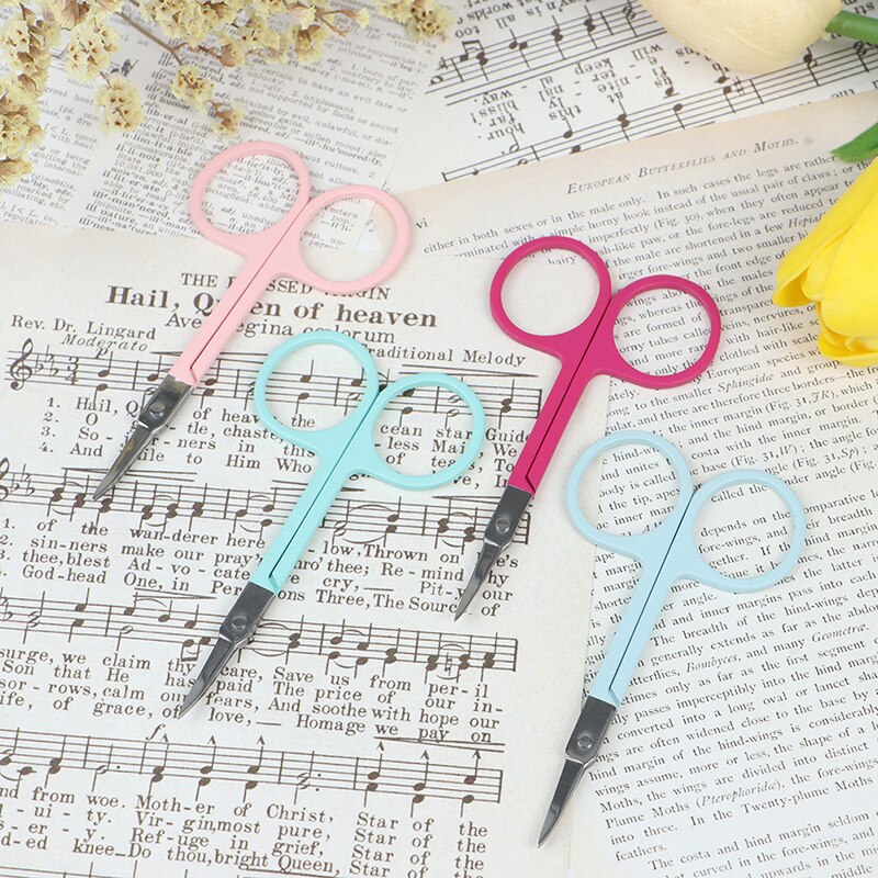 Miniherramienta portátil de acero inoxidable para uñas, tijeras pequeñas para cejas, nariz, pestañas, cutículas, herramienta de maquillaje para pedicura, 1 ud.