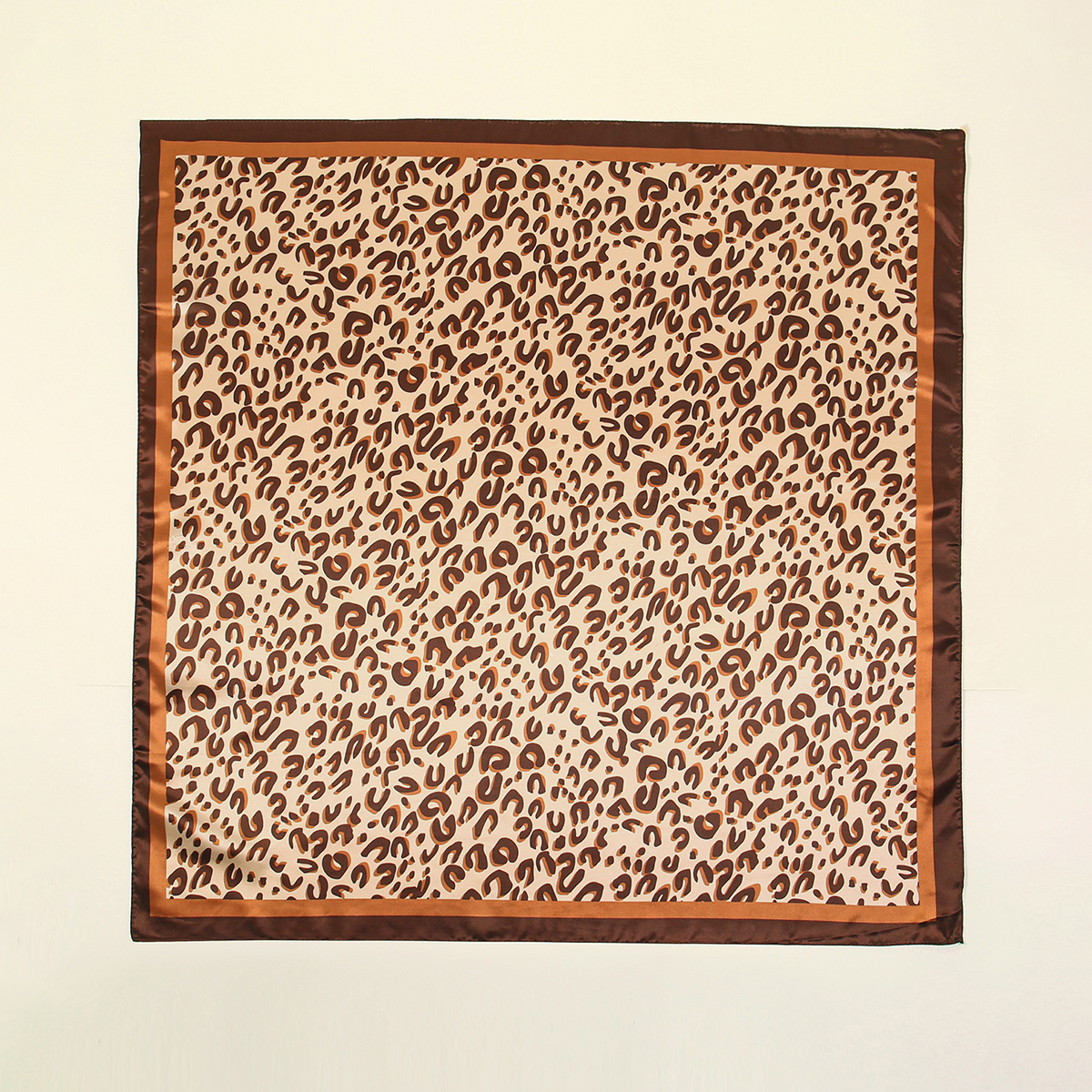 Seidenschal mit Leopardenmuster für -Luxusmarke, Halstuch, Hals, Kopf-/Haarschals, Bandana, Taschentuch, Kopftuch, 90 x 90 cm: Licht Lila