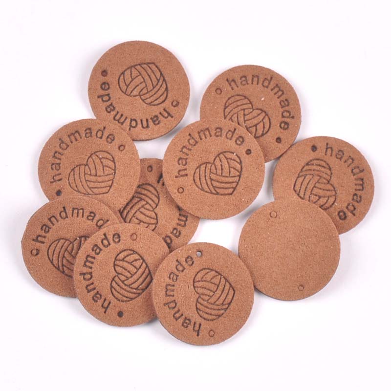 20 piezas, 2,5 cm, tela redonda de PU, etiquetas en relieve hechas a mano, etiqueta de bandera DIY para accesorios de costura de prendas cp3436: Plata antigua