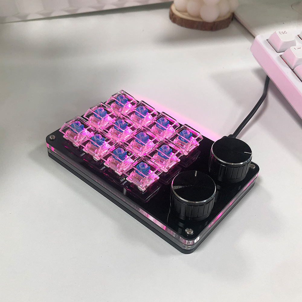 12 Keys Mini Mechanical Gaming Keyboard One Handed Keypad USB-C Wired Keypad Programmable and Swappable Keyboard for working: WHITE