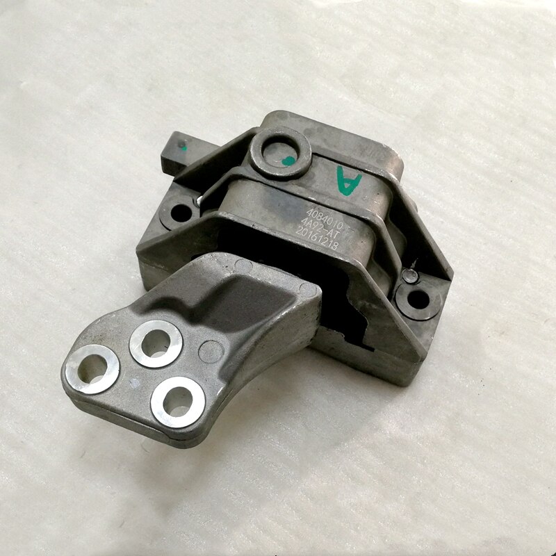 Engine mounting /engine foot pad right bracket for Brilliance FRV FSV CROSS H330 H320 H530 V5 cushion rubber pad 3484858