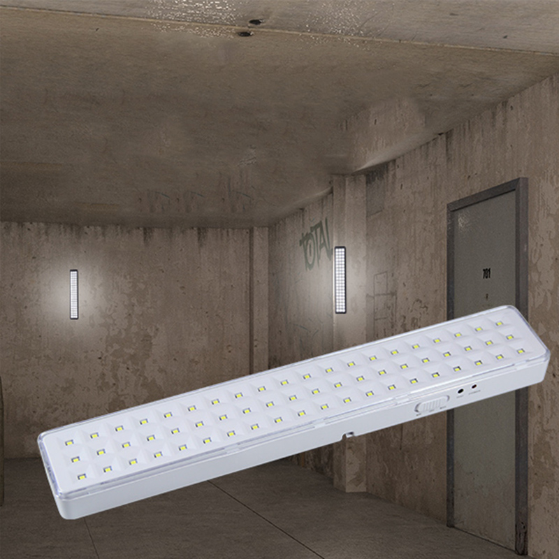 Luz de evacuación de emergencia Lámpara de incendio portátil de 60 LED Lámparas de emergencia montadas en la pared Iluminación recargable para uso en fallos de energía