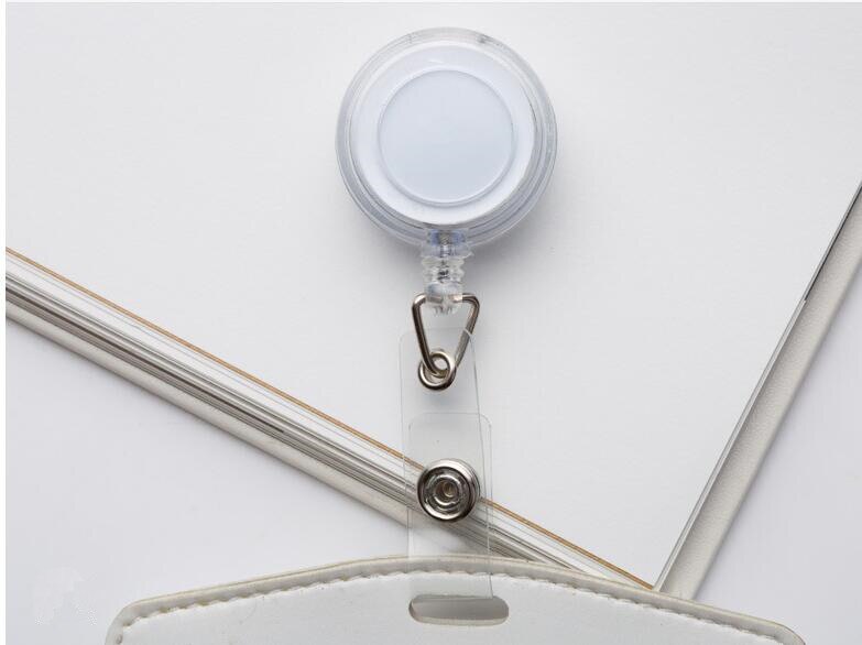 Etya slik farve id-kort navneskilt holdere anti-tabt klip kontor kvinder mænd studiekort rulle udtrækkelig badge holder klip: Hvid