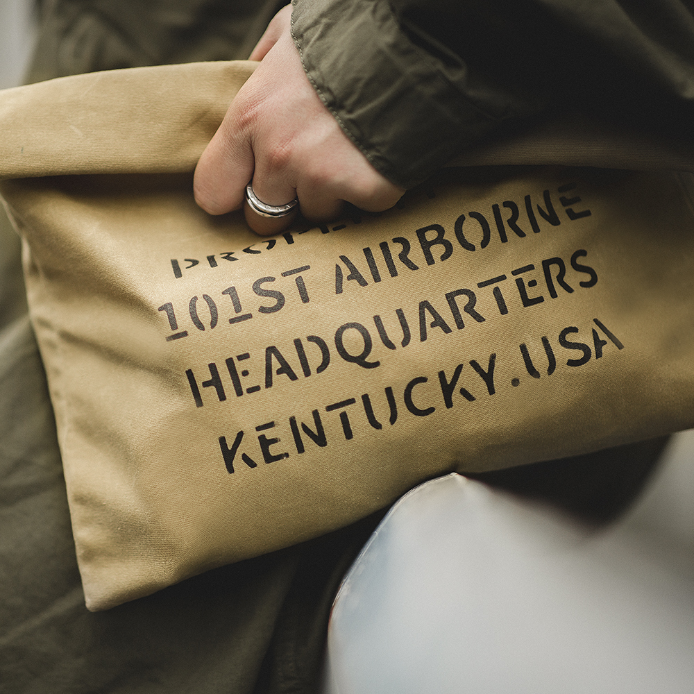 Maden-Bolso de mano Retro para hombre, bolsa pequeña de lona con cera al óleo, para documentos oficiales, informal, sobre para documentos