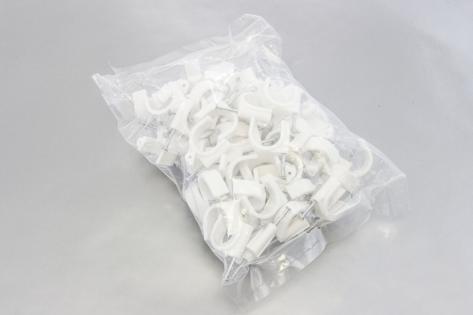 100 runda 1 " 25 mm- tråds kabelklämmor kabelhållare för sladdbindare koaxial spik i stift