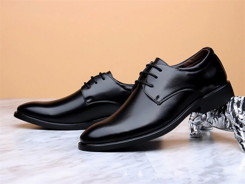 luxury Brand Classic Mens Patent Leather Black Wedding Shoes Oxford Formal Shoes Man Pointed Toe Dress Shoes dfv45