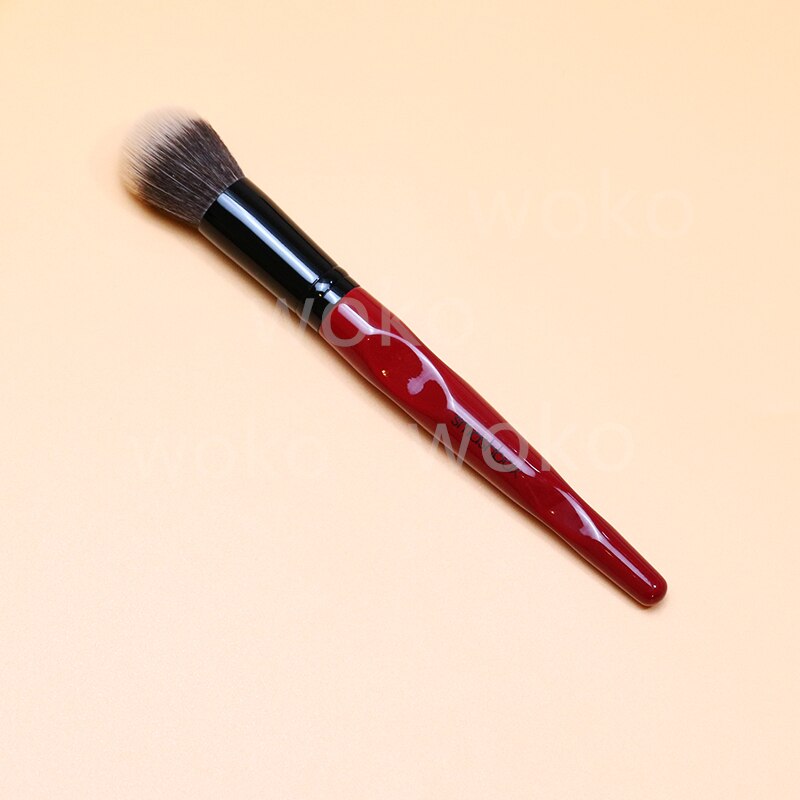 Stippling Foundation Red Body Curve Long Handle Soft Synthetic Large Round Stippling Foundation Brush Foundation Makeup Tools