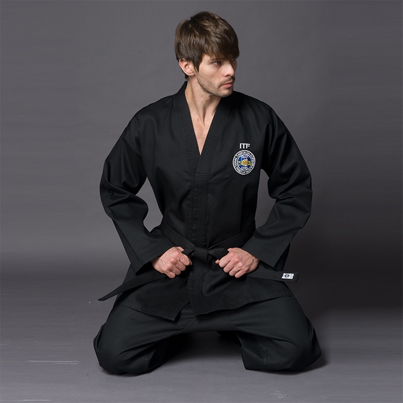 Uniforme de Taekwondo, Black ITF, Dobok