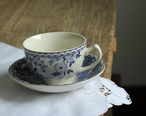 Cute Kawaii Pretty Espresso Ceramic Cups Luxury Kids Afternoon Services Coffee Cup Original Caneca Porcelain Tableware: Style 6