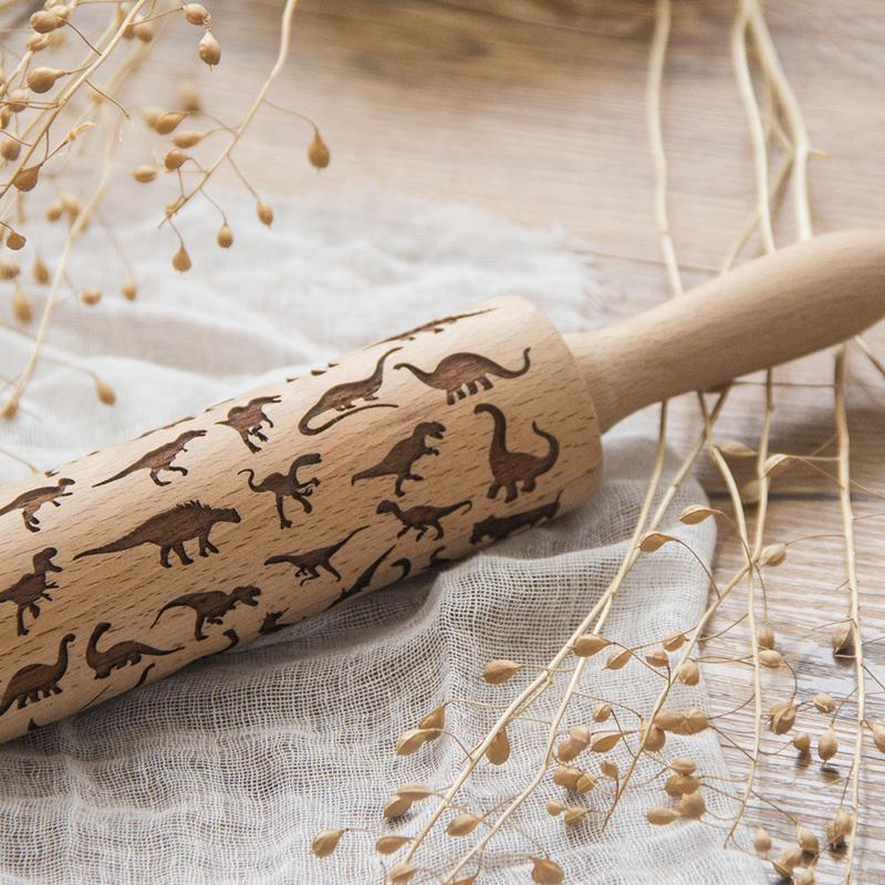 Dinosaur Pattern Embossed Rolling Pin Christmas Baking Cookies Biscuit Fondant Cake Dough Engraved Roller Reindeer