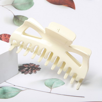 5.5inch Big Hair Claw Clip Large Plastic Hairpin Tortoiseshell Hair Clamps Crab Clips for Women Girls Hair Accessories: WHITE