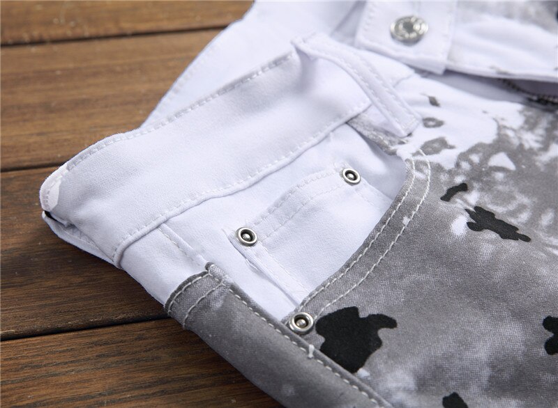 Pantalones vaqueros blancos de leche de ajuste delgado para hombre, Jeans estampados de , Jeans elegantes de urbana, Jeans clásicos informales;
