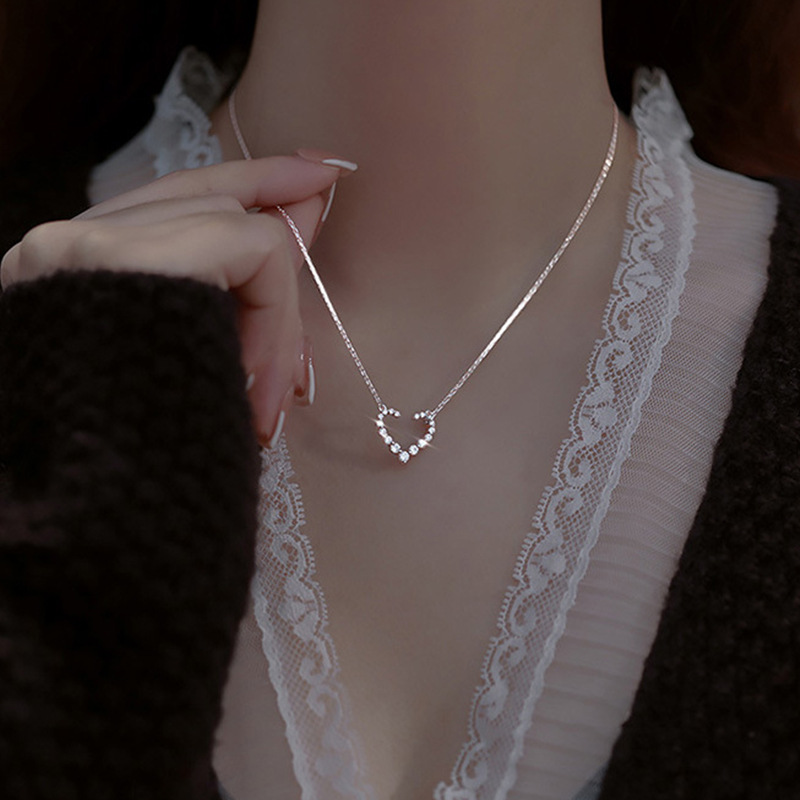 glanzende vlinderketting dames prachtige dubbellaags sleutelbeenketting sieraden voor damescadeau: Titanium Plated