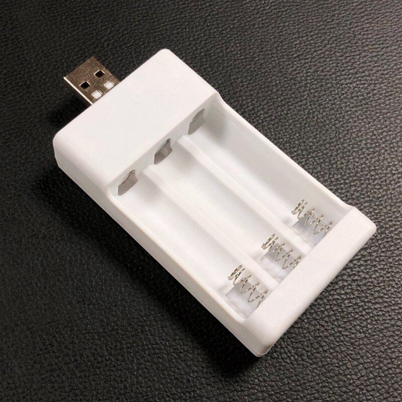USB Battery Charger Adapter, Three Charging Docks, Suitable for No. 5 and No. 7 Batteries.